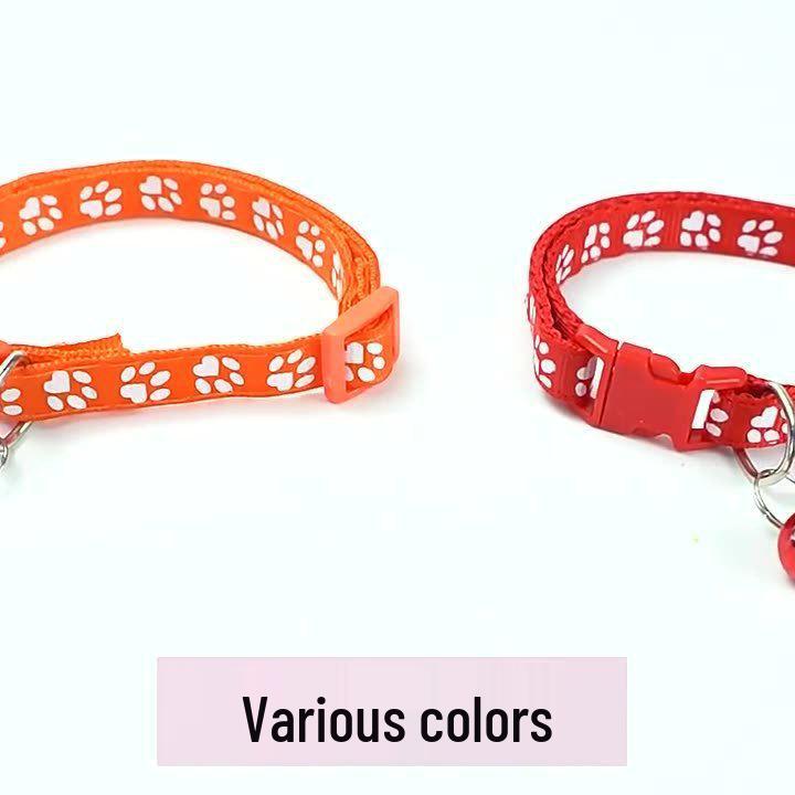Mehrfarbiges Kätzchenhalsband mit Glöckchen & Hundemuster
