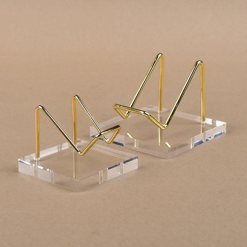 Surový krystalový nefrit minerální displej s akrylovou základnou na stojanu z tepaného železa