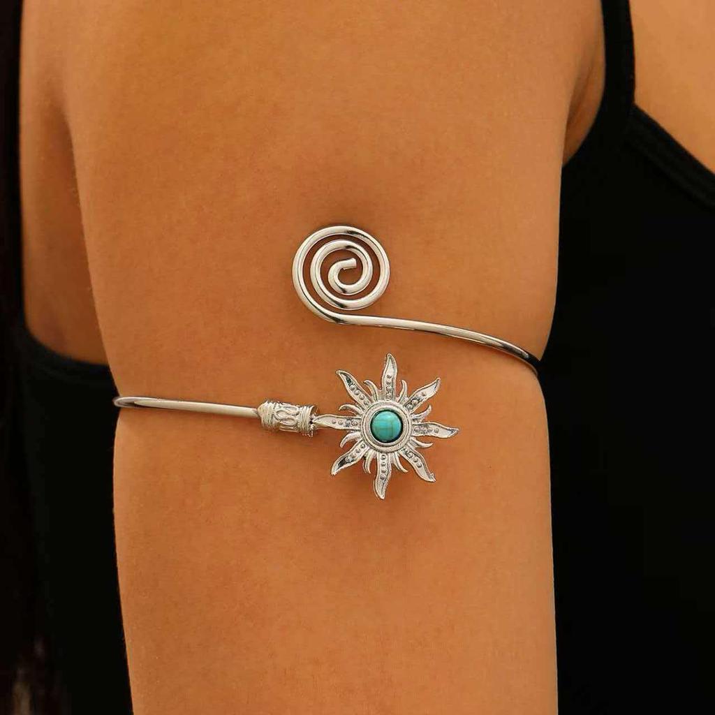Retro Sunflower Adjustable Metal Cuff Bracelet for Women