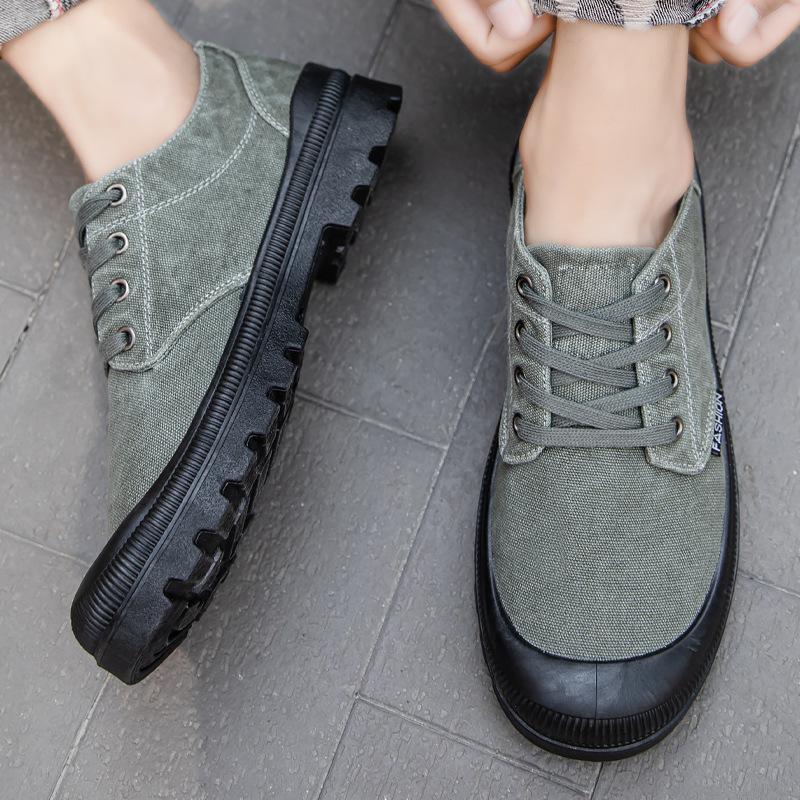 Men Casual Shoes Breathable Ice Silk Canvas Shoes Loafers Sneakers Outdoor Comfort Slip On Flat Vulacnized Shoes Adult Moccasins