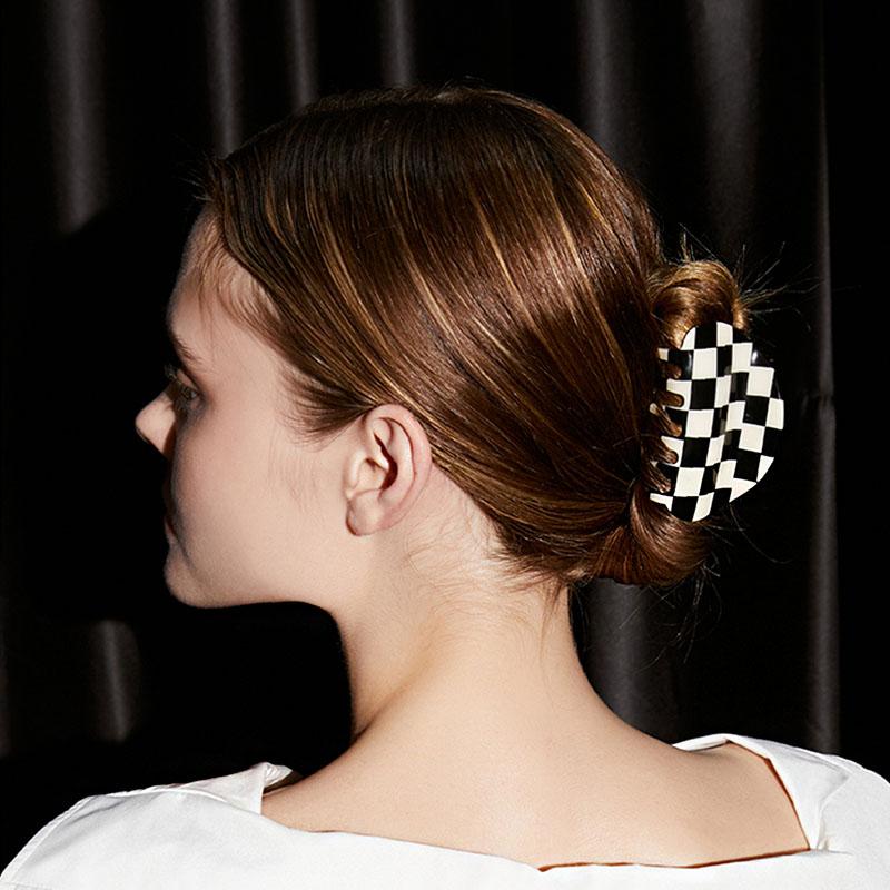 Women Elegant Checkerboard Acrylic Hair Claw Temperament Geometric Headband Hair Clips Hairpins Fahion Hair Accessories Gift