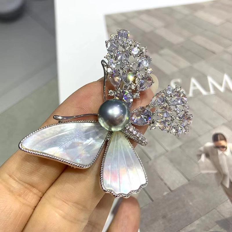 Luxury Purple Zircon Butterfly Brooch with Natural Seashell and Pearl, Gold-Plated Copper Pin for Women