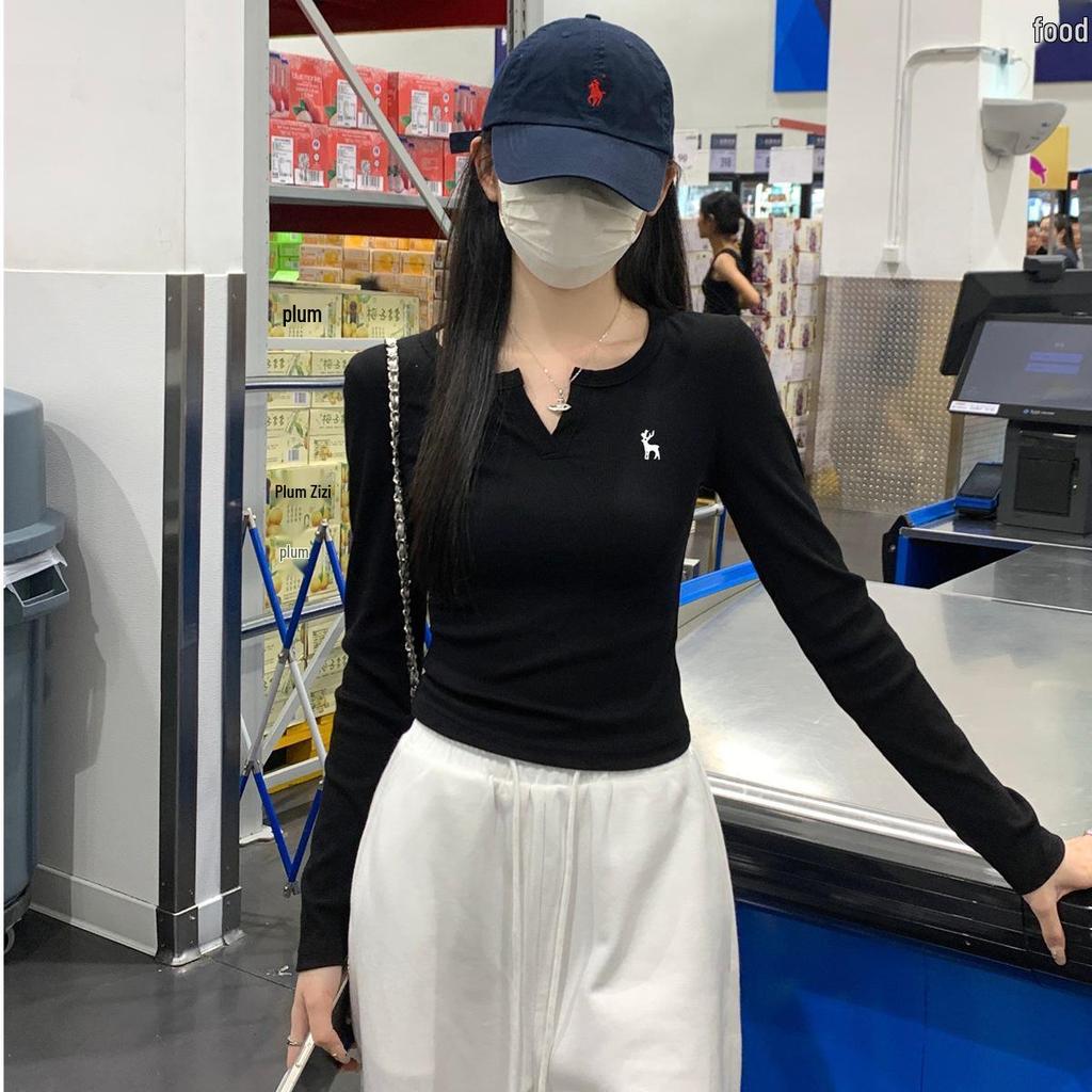 Elegant Korean Half-Open Collar Long-Sleeve Women's T-Shirt with Chic Embroidery Design for Autumn 2025