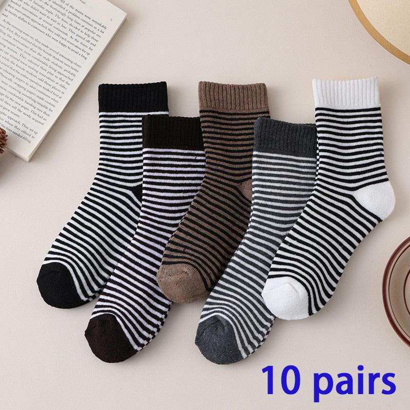 10 Pairs of WOMEN'S Cotton Socks, Casual Breathable Short Socks, and Girls' Cartoon Bear Low Cut Ankle Boat Socks