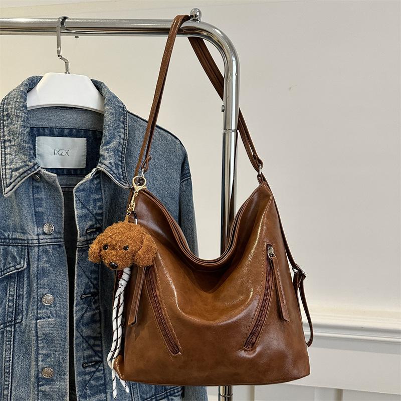 Retro Backpack Bag Women's New Fashion Bag Casual Large-capacity Bear Single Shoulder Oblique Span Bucket Bag