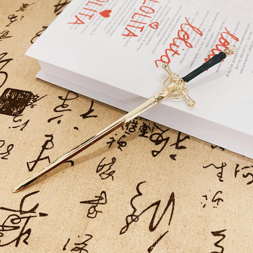 Vintage Chinese Sword Hairpin: Retro Hanfu Updo Accessory with High-End Style for Girls