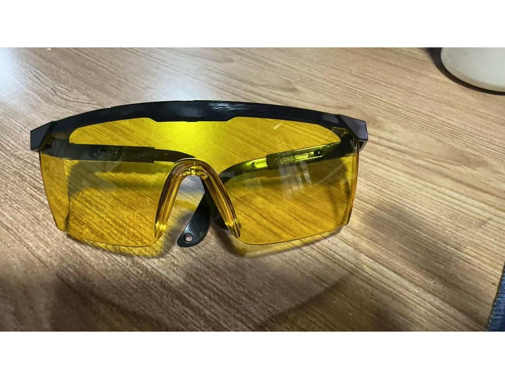 Laser Hair Removal Protective Glasses - Shielding Goggles for Beauty Treatments and Eyebrow Care