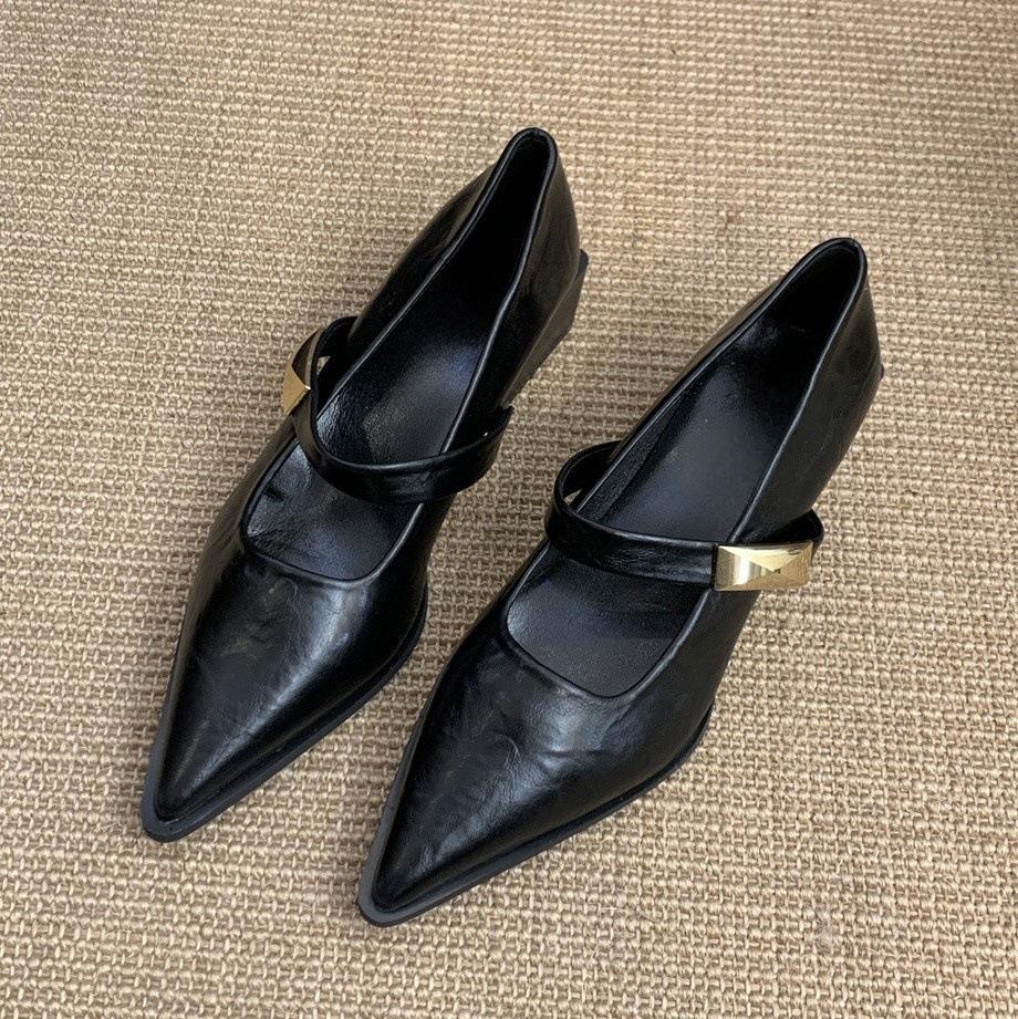 Shallow Mouth Pointed Single Shoes Women's New Temperament Commuting Thick Heel Mary Jane Small Leather Shoes