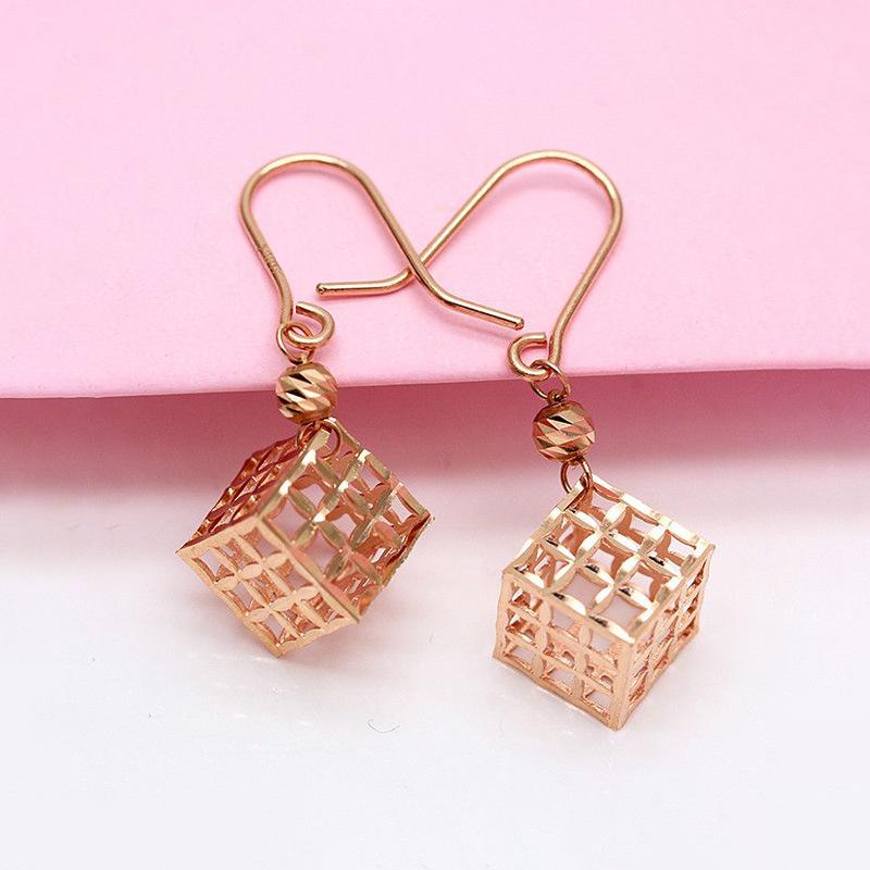 Изысканные Русские 585 Фиолетовое Золото Полые Серьги-Кубик Рубика Легкая Роскошь Нишевое Розовое Золото Автомобильный Цветок Квадратные Серьги (rose gold plated pair)