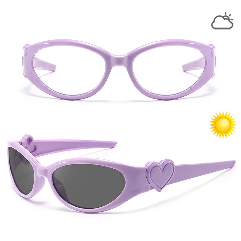 

2026 Trendy Color-Changing Heart Sunglasses for Kids - Cute Beach, Travel, and Photo-Ready Sun Protection