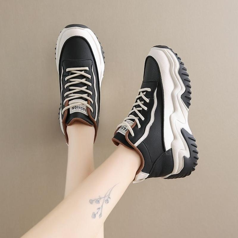 Autumn Women's High Top Lace Up Shoes Korean Style Thick Sole Height Increase Versatile Chunky Sneakers for Sports Casual