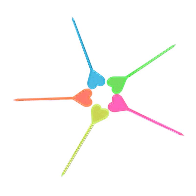 50Pcs Plastic Disposable Forks Stick Food Picks Heart Arrow Dessert Fruit Forks