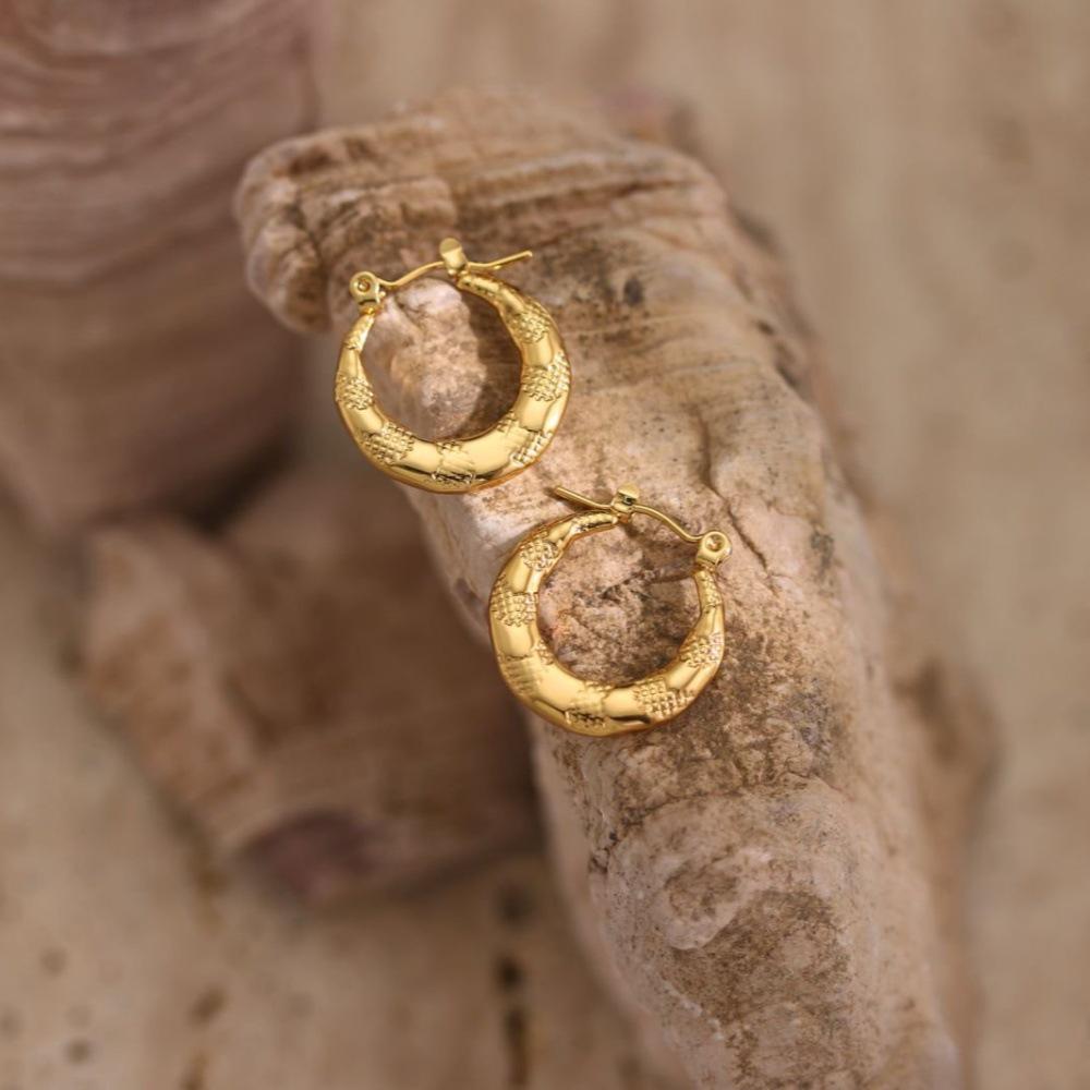 Geometric Hammered Stainless Steel Stud Earrings - Fashionable Cold Style Jewelry