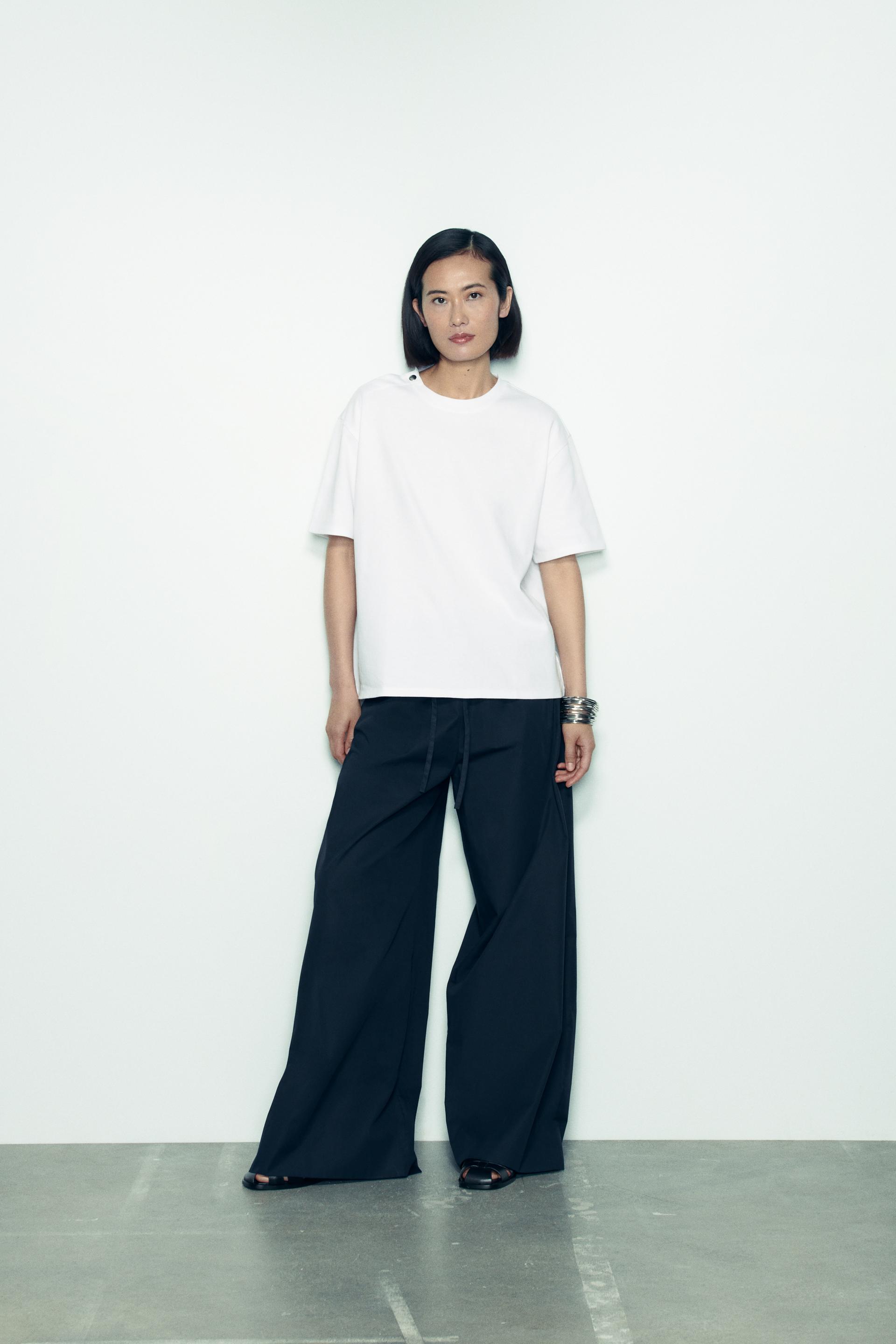 

ФУТБОЛКА НА КНОПКАХ