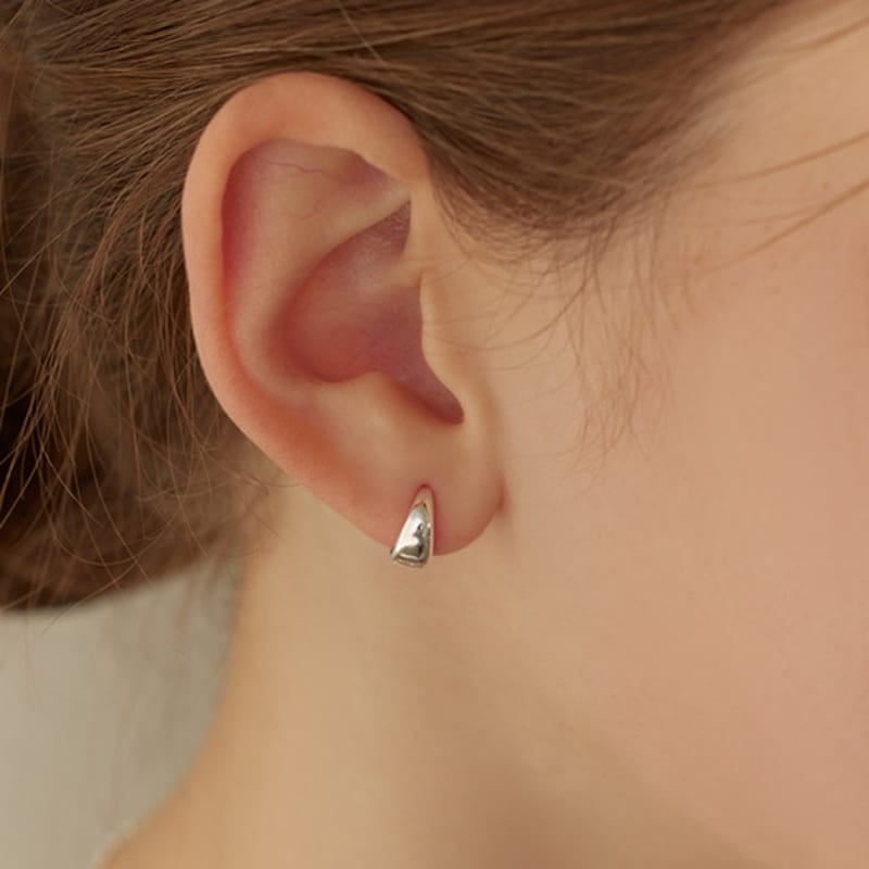 Lewe Mini oval corn earring