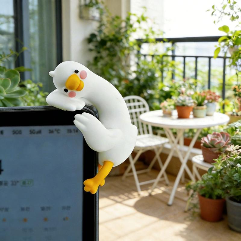 Resin Cartoon Animal Decor For Desk Car Dashboard Tv Monitor Gift Idea Cute 3D Duck Figurine Mini Resin Duck Ornament Playful