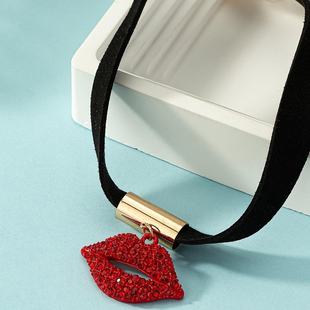 Fashion And Sexy Flaming Red Lips Necklace for Women