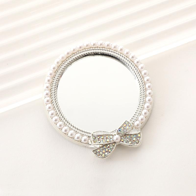 Sense of Advanced Butterfly Heart Shaped Girls Gem Make Up Mirror Liquid Metal Style Women Mini Portable Handheld Mirror
