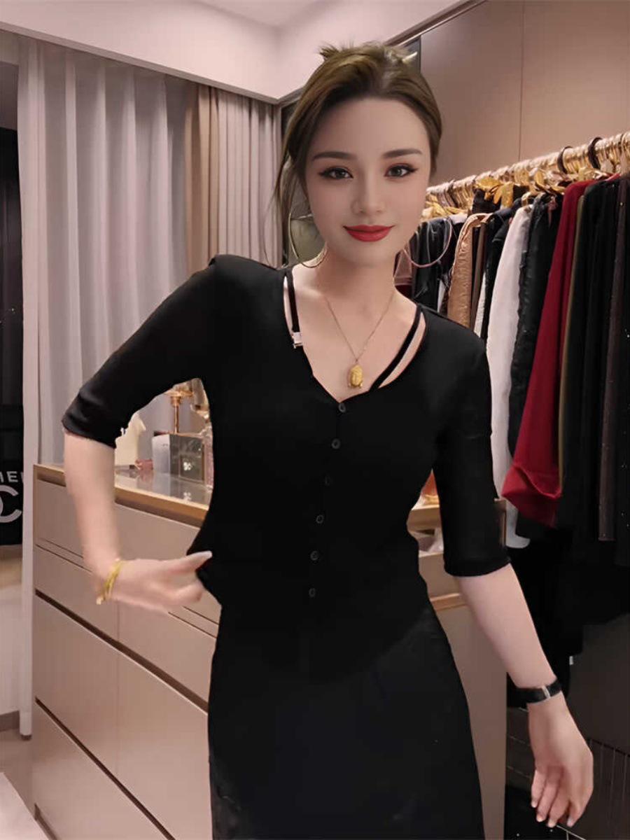 

Весна 2025 Женская футболка с V-образным вырезом в французском стиле, облегающая, со средним рукавом, из ледяного шелка XXXL чёрный