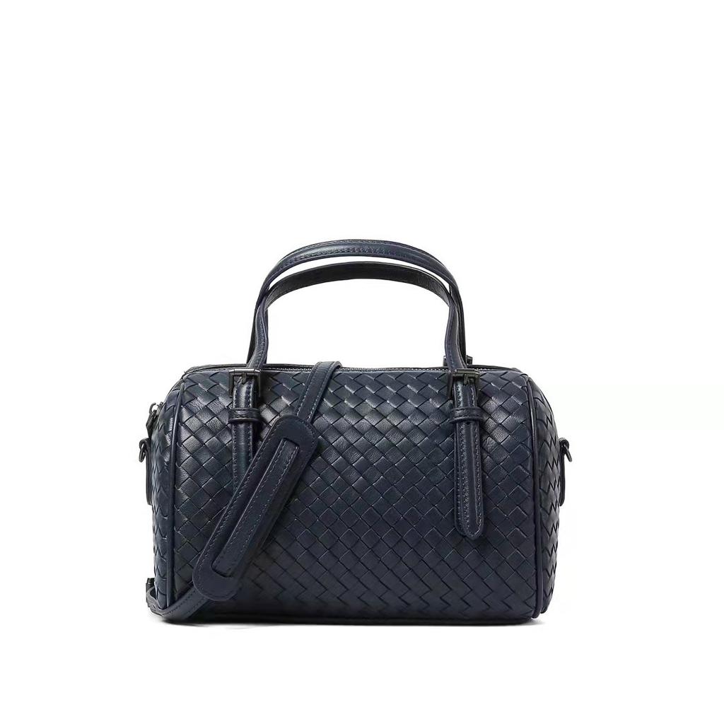 Sheepskin woven Boston pillow bag women's leather large-capacity portable messenger bag bucket bag
