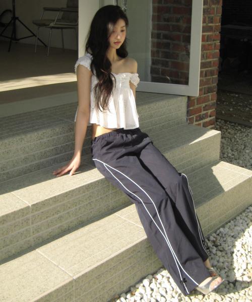 Beojinkiseu Pipe Side Line Track Pants - Navy