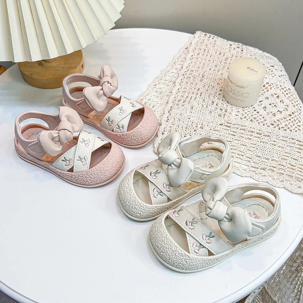 Fashion Kid Shoe Girl Soft Soles Casual Shoe Fashionable Princess Shoes New Antiskid Beach Shoes Bow Shaped Girl Sandals Sandálias