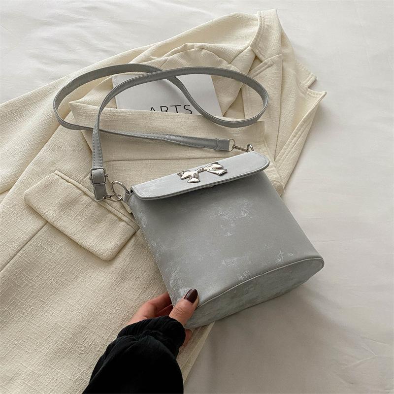High Value Messenger Bag Summer Bow Decoration Fashion Design Shoulder Underarm Bag Bucket Bag