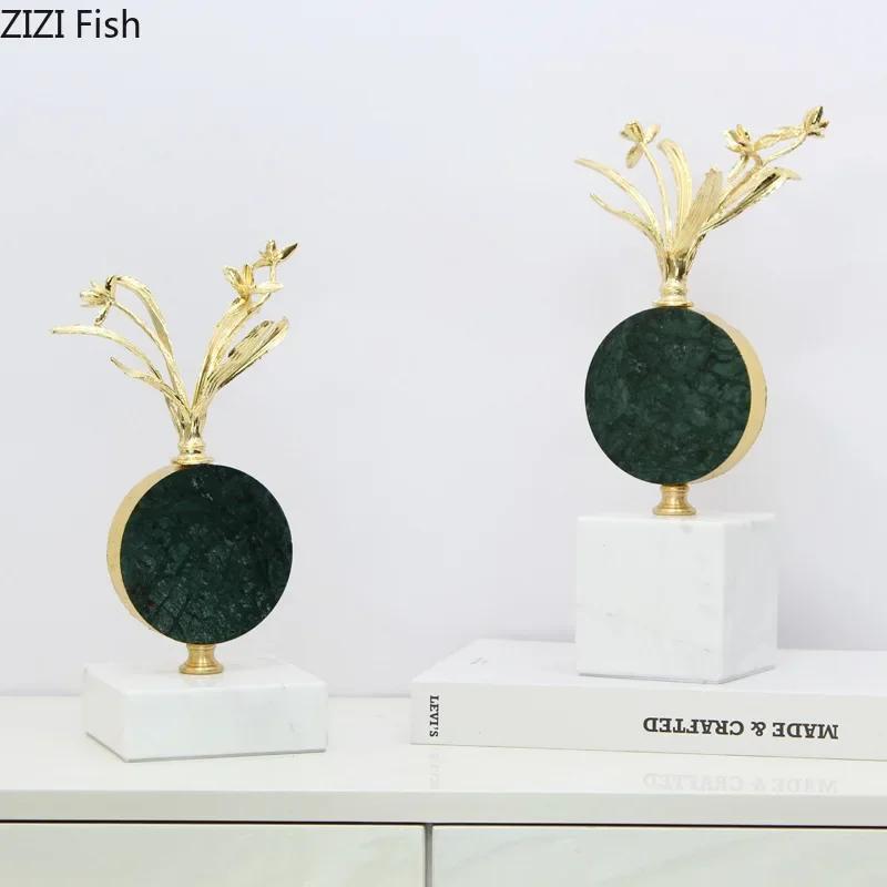 Creative Gold-plated Alloy Flower Ornaments Desk Decoration Modern Crafts Golden Flower Crystal Sculpture Room Aesthetics Decor