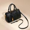 Personalized and High-end Retro Handbag, Practical and Versatile, Single-shoulder Crossbody, Hand-woven Women's Bag, Boston Pillow Bag