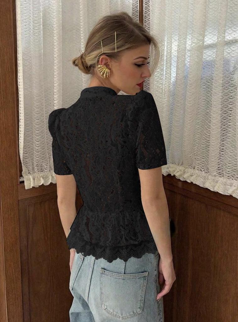 Damenbluse mit Blumenmuster und Spitze, figurbetont, mit Stehkragen