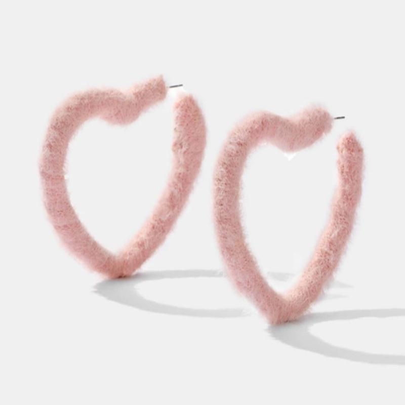 Plush Heart Hoop Earrings Exaggerated Dangle Earrings Fashion Piercing Earrings Punk Ear Stud Simple Jewelry Gift