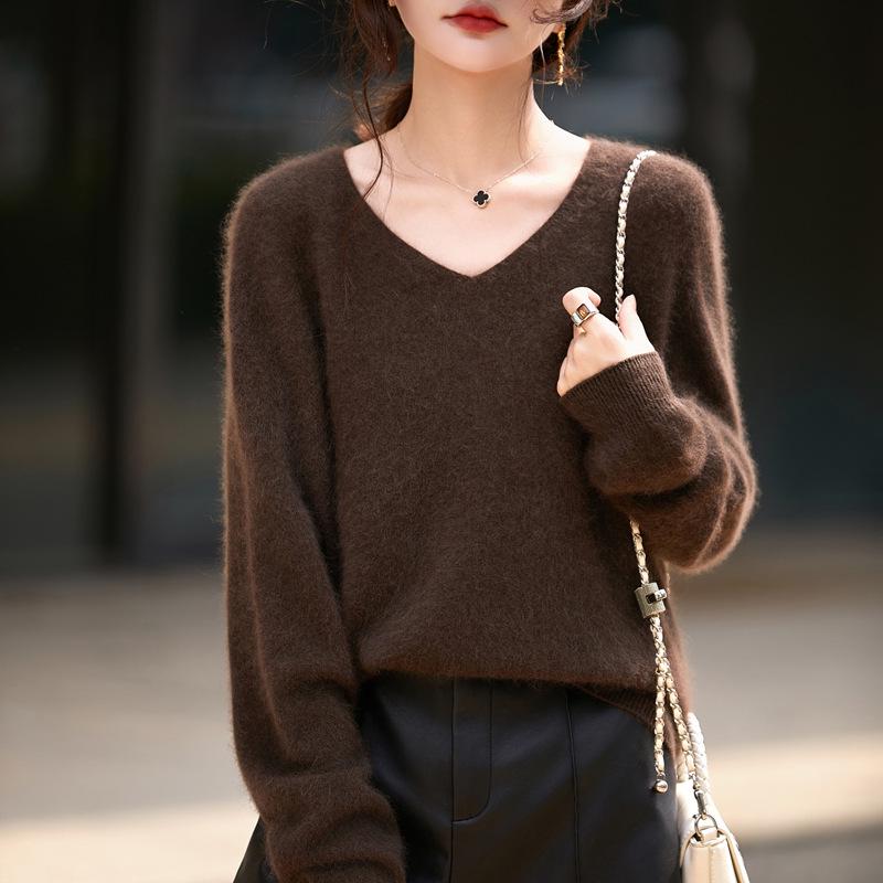 Women's High-Grade Seamless Wool V-Neck Sweater - Autumn/Winter Collection, Long Sleeve, Soft Plush Knit Base Layer