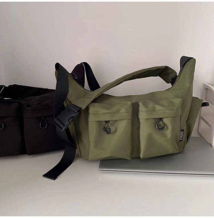 Japanese Style Large Capacity Crossbody Bag: Unisex Casual Shoulder Bag for Commuters, Students, and Everyday Use.