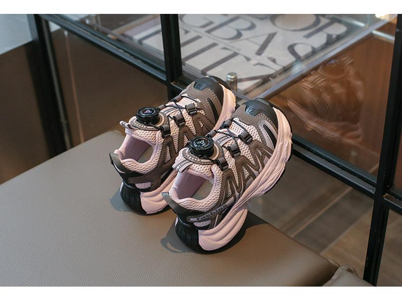 Zapatillas de Running de Malla Transpirables Deportivas para Niños y Niñas Coreanas Tendencia Primavera 2026 con Hebilla Giratoria