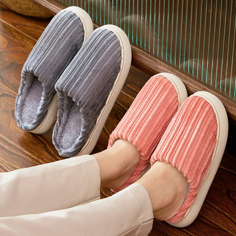 Comfortable cotton slippers for women's indoor and outdoor wear in winter, non-slip and warm plush cotton mop for men, soft bottom and soft surface