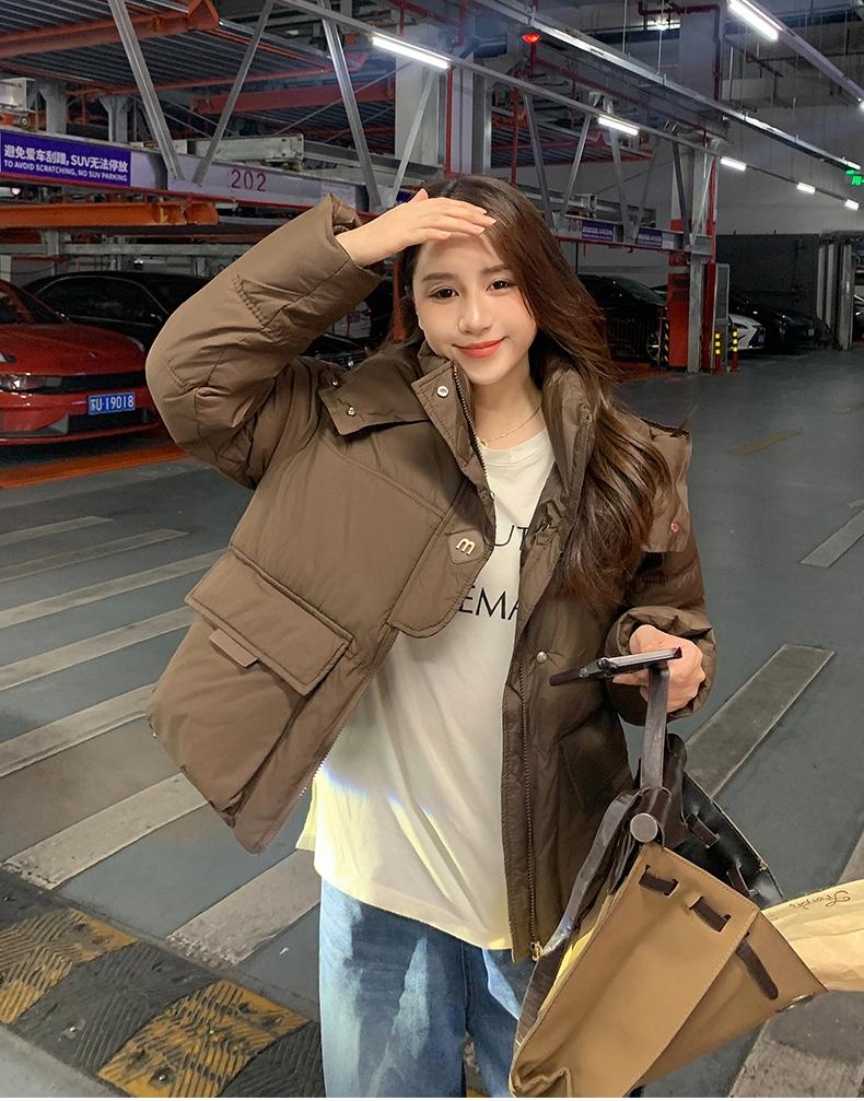 Veste d'hiver chaude épaisse coupe-vent à capuche courte pour femme avec manches raglan