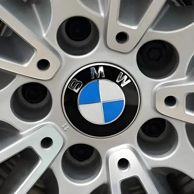 4 Stück 56mm/68mm Radnabenkappen für – Passend für X1 X3 X5 E70 E71 X6 M3 F30 F20 F10 F11 G30 E36 E46 E53 E90 E91 E60 E61