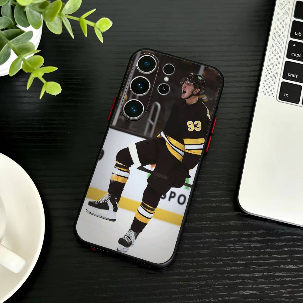 Ice Hockey Player-Heated Rivalry  Phone Case For Samsung S26,S25,S24,S23,S22,S30,S21,Ultra,Plus,FE 5G Black Soft Cover