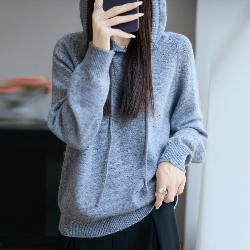 2025 Autumn/Winter Women's Casual Loose Knit Hoodie - Warm, Stylish, and Slimming.