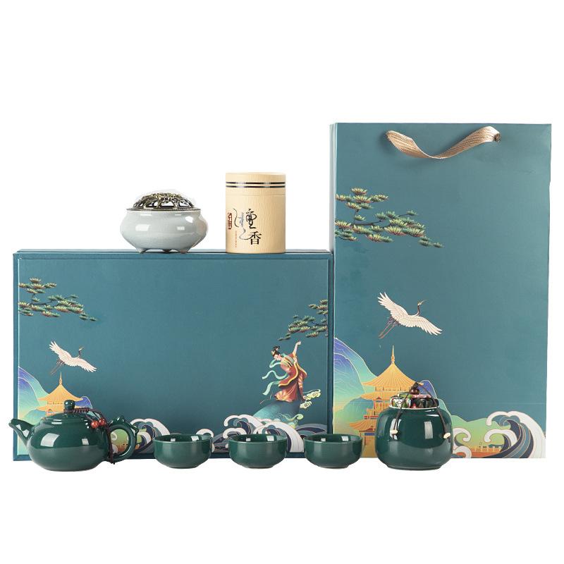 Guochaofeng ceramic tea set will give friends a portable storage gift box with business gifts.