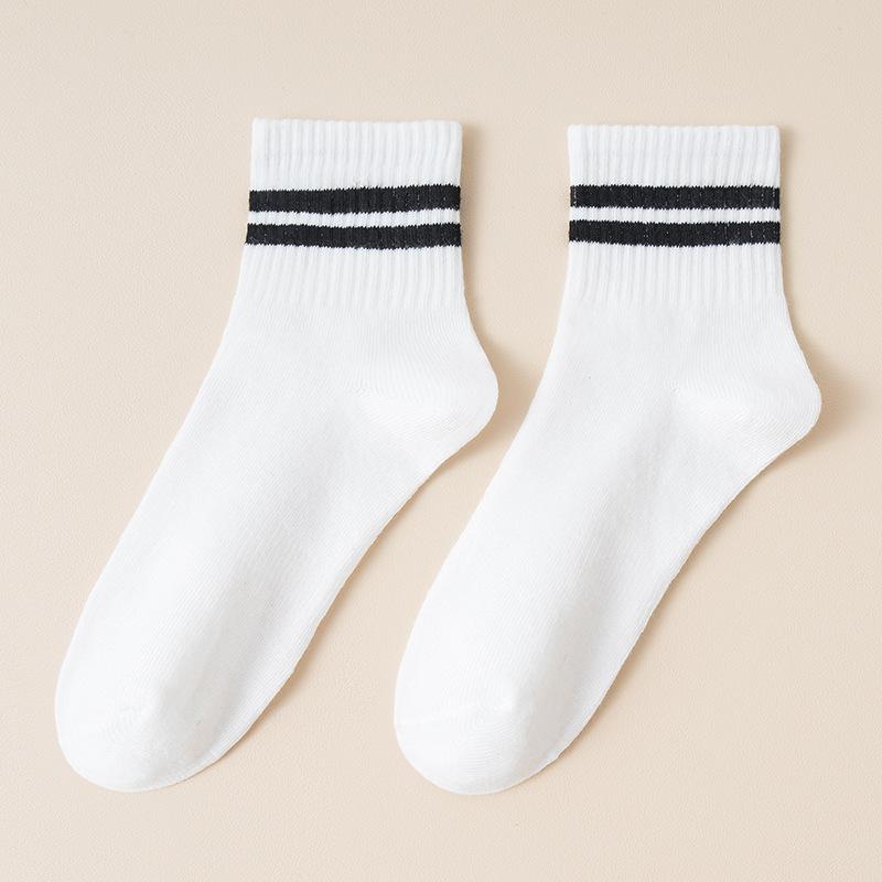 10 Pairs of Female Spring and Autumn Leisure Lovely Sports Parallel Bars Students Sweat In The Tube Socks