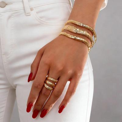 Pulsera y Anillo con Textura Martillada de Moda Transfronteriza con Líneas Curvas y Diseño de Papel de Aluminio Multicapa
