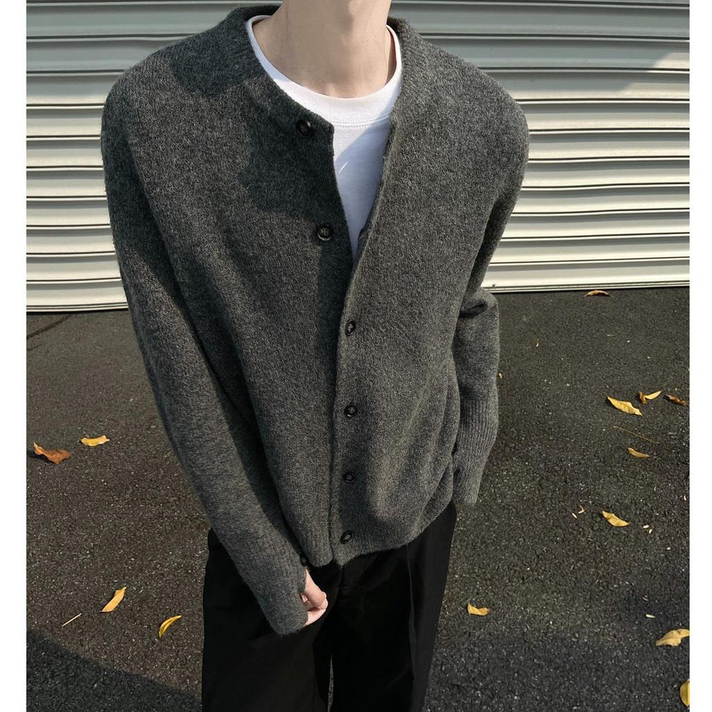 Men's Heavyweight Solid Color Button-Up Knit Cardigan - Autumn/Winter High-End American Lazy Style Sweater Coat.