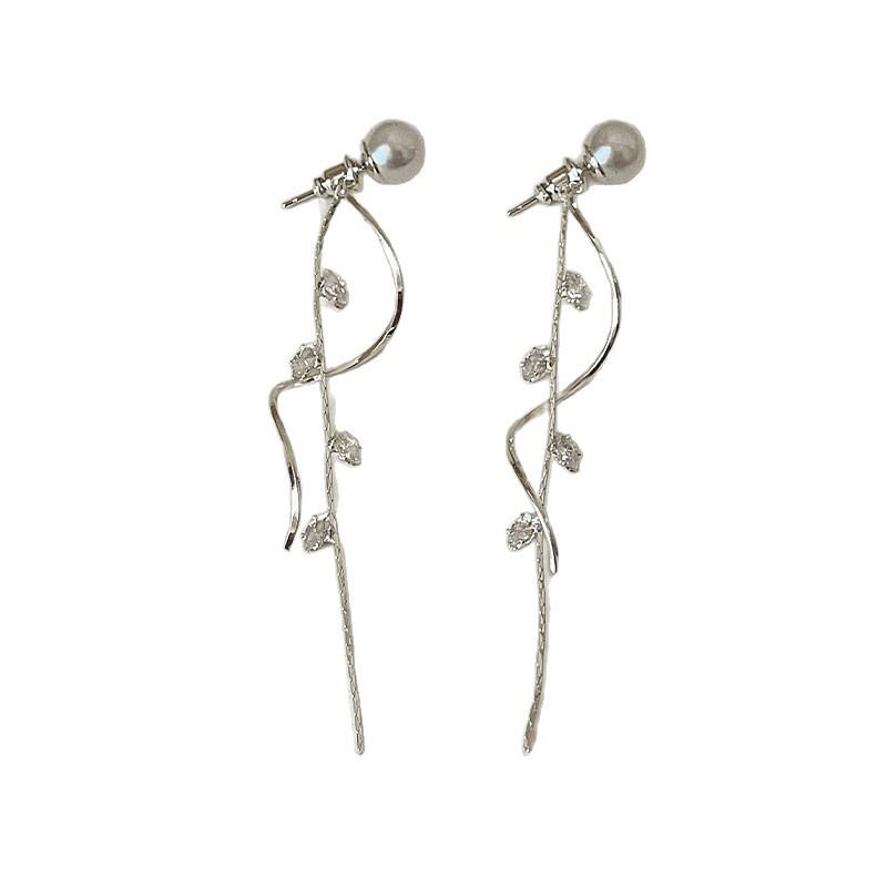2025 Korean Style Zircon Leaf Pearl Tassel No-Piercing Clip-On Earrings for Women - Elegant, High-End Ear Accessories