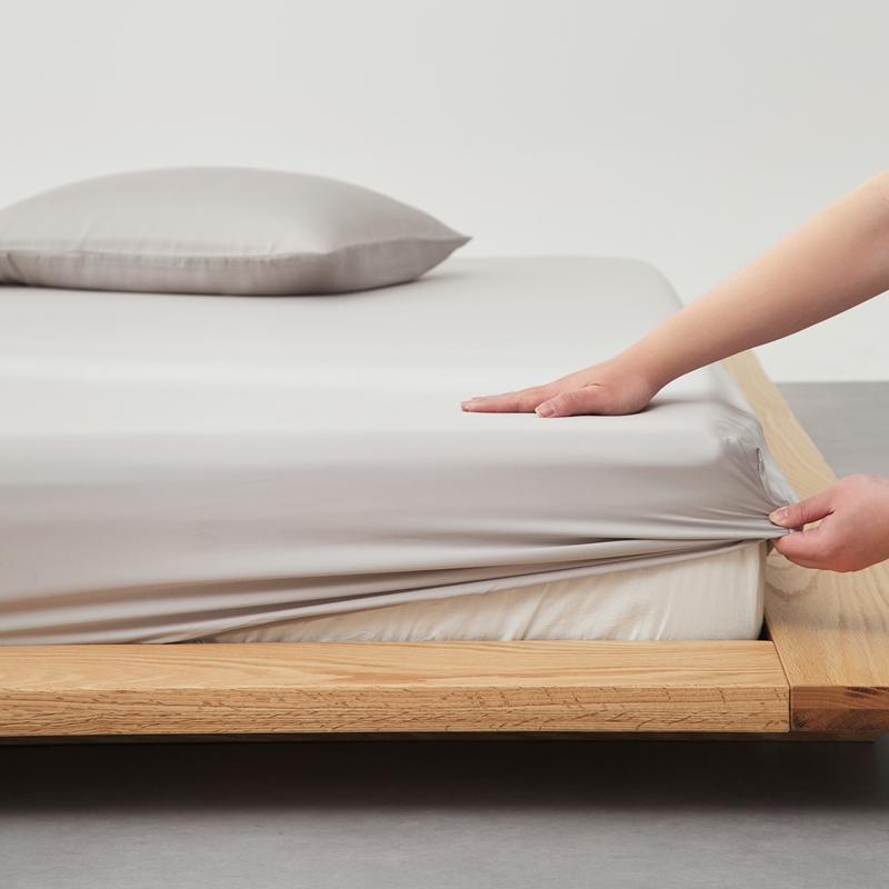 

1 шт. 180*200 см Простынь на резинке, Летняя лиоцелл бамбуковое волокно, Однотонная синяя шелковистая гладкая прохладная на ощупь наматрасник с резинками 1pc 150x200cm серый