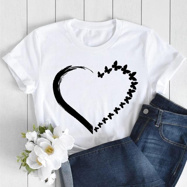 Butterfly Love Heart Print T Shirt Women Fashion Black T Shirt Female Short Sleeve Cute Graphic Tee Shirts Ladies Summer Tops