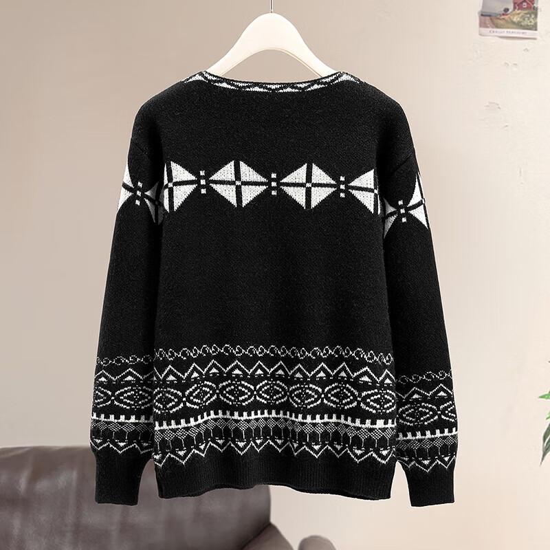 Women's Loose Fit Round Neck Knit Sweater