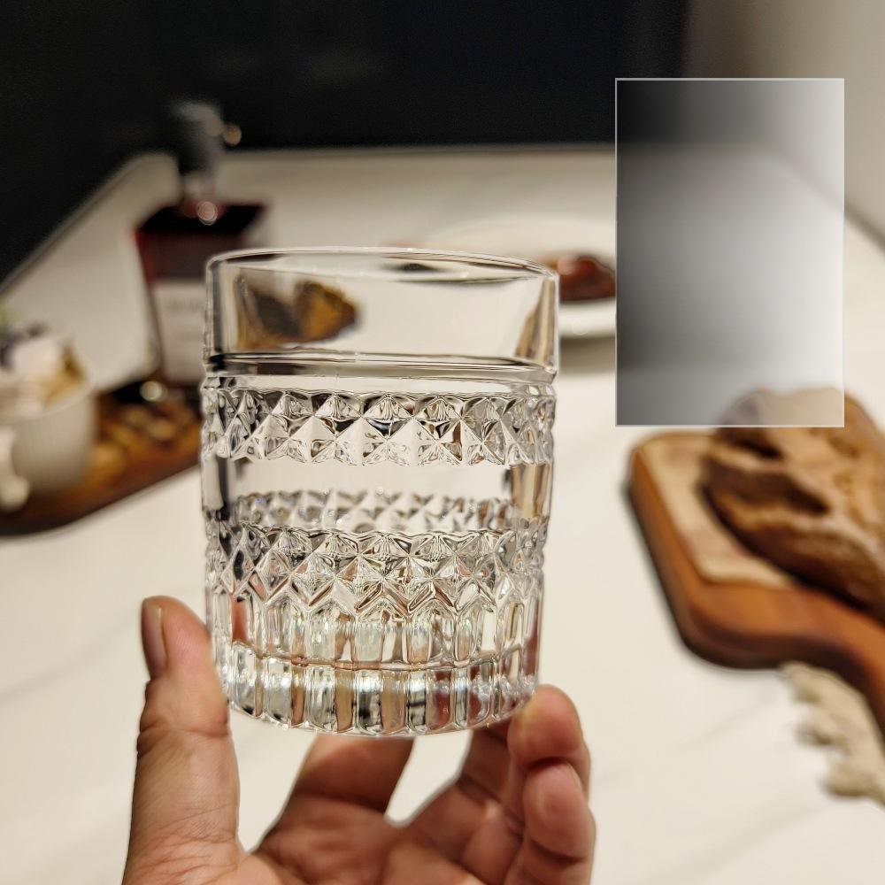 Whiskyglas Ins Ausländische Weingläser Schlichter Stil Glas Trinkbecher Europäischer Stil Likör Dickes Bierglas für Bar Weinutensilien