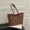 Large Capacity Tote Bag Autumn Winter Fashion Commuter Bag for Ladies Work Shopping Weekend Trip Accessory