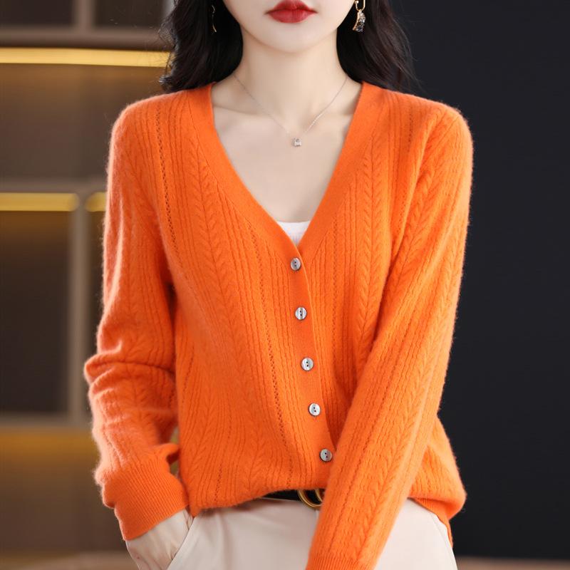 Spring 2023 Women's V-Neck Loose Knitted Cardigan with Sweater Collar